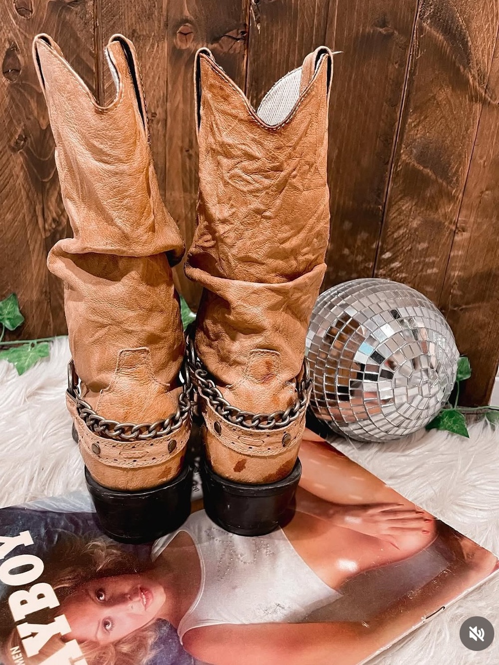 Sh*t Kickers - Picture 3 of 5